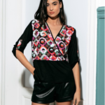 Μπλούζα V neck εμπριμέ