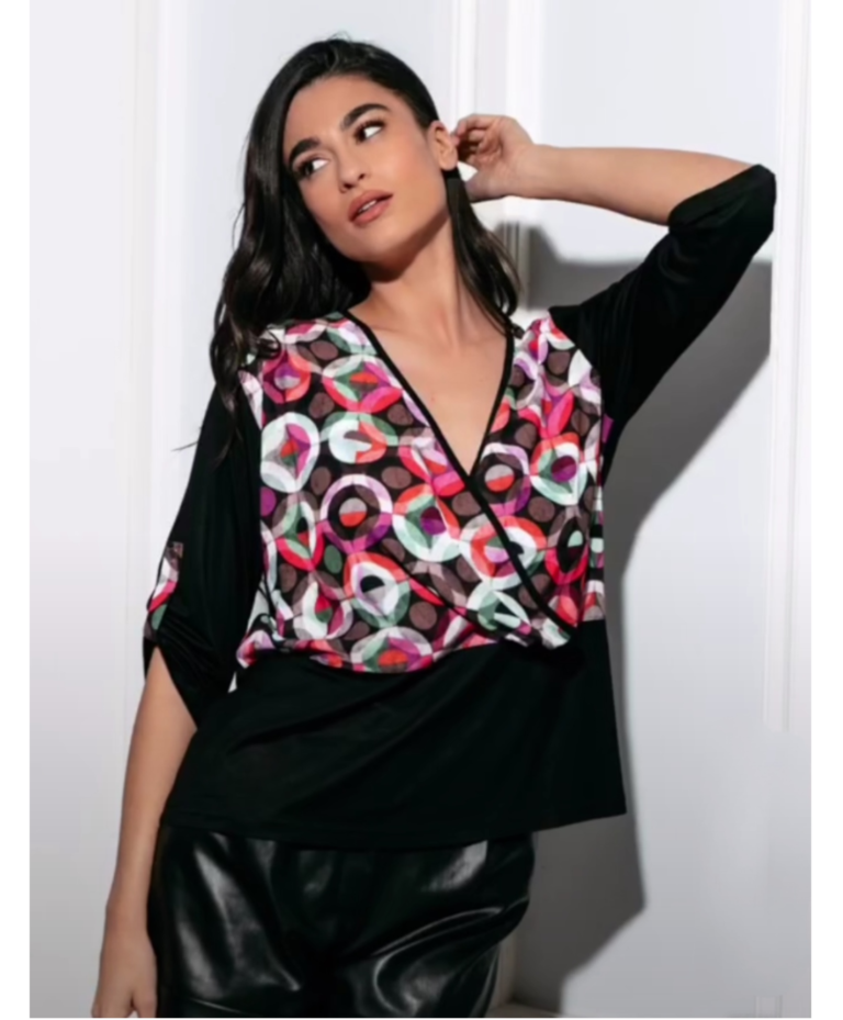 Μπλούζα V neck εμπριμέ