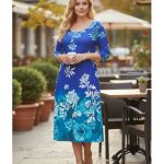 Φόρεμα midi εμπριμέ